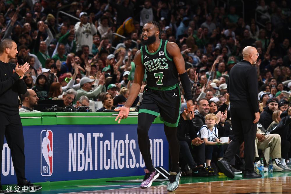 加入战术镜 加入战术镜