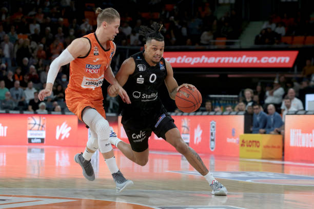 第三次由所 第三次由所